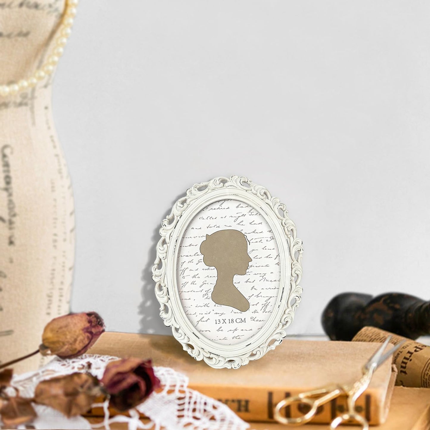 Sunlit Vintage Picture Frame 4x6 Inch, Oval Antique Photo Frames with Glass Front, Luxury Photo Display, Tabletop Wall Hanging, Gift Ideas, Golden Brown