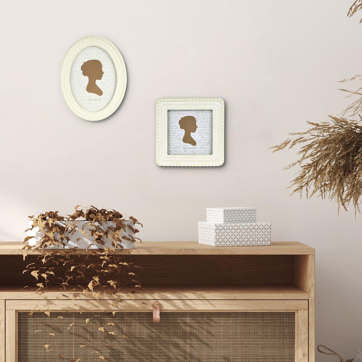 Sunlit Vintage Picture Frame 4x6 Inch with Beaded Border, Luxury Antique Square Photo Frames with Glass Front, Boho Photo Display, Tabletop Wall Hanging, Gift Idea, Distressed White